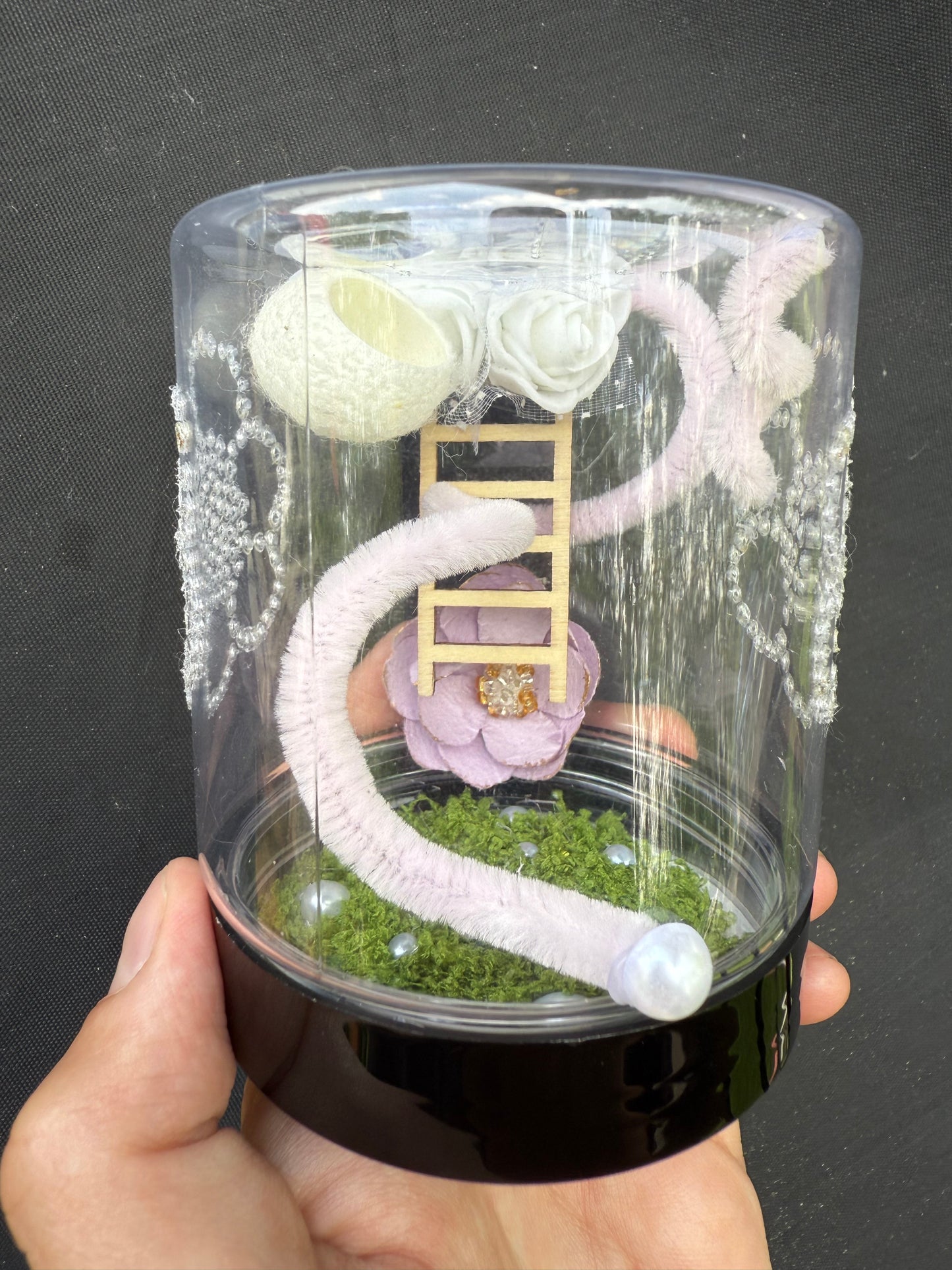 Sling Flower Enclosure